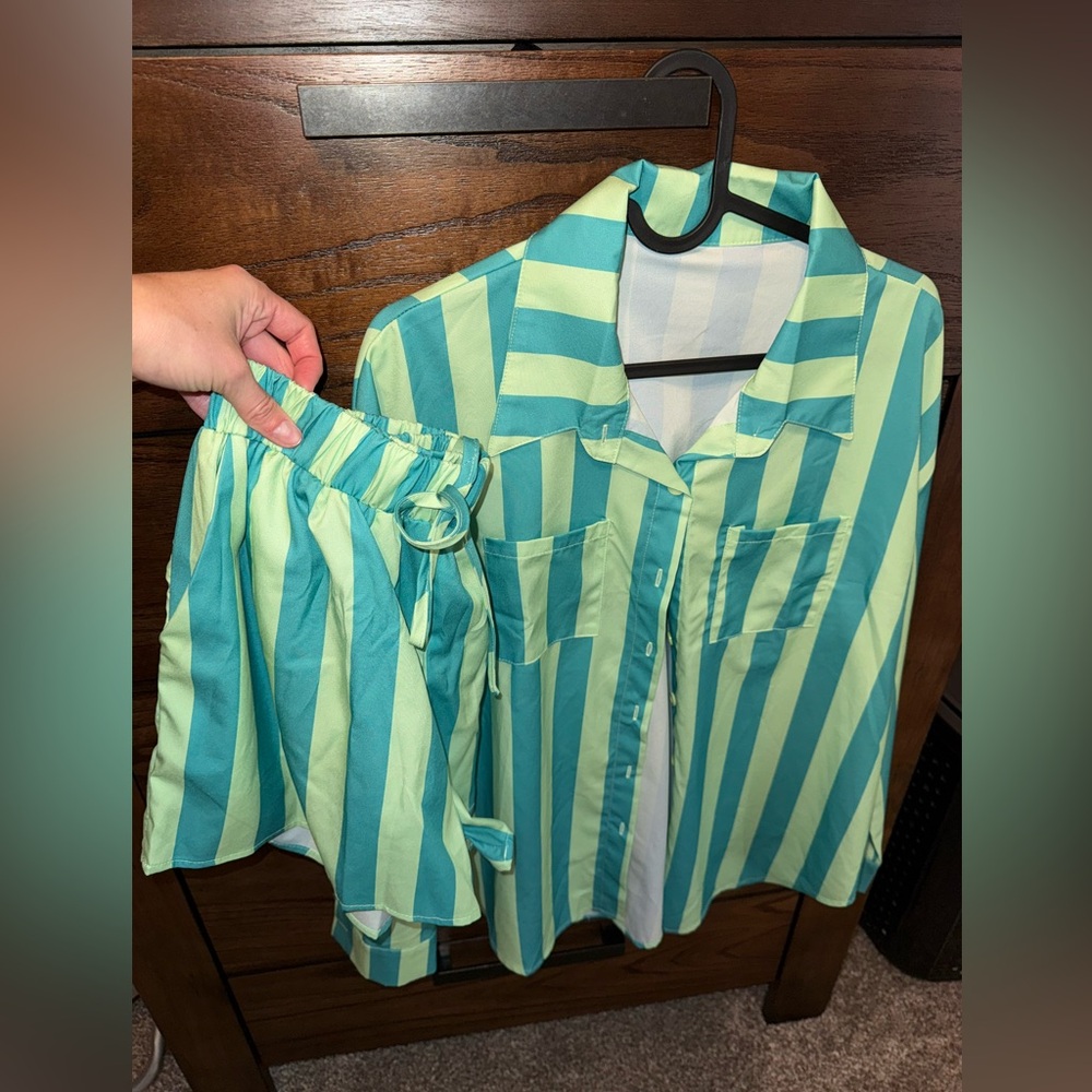 2 piece set